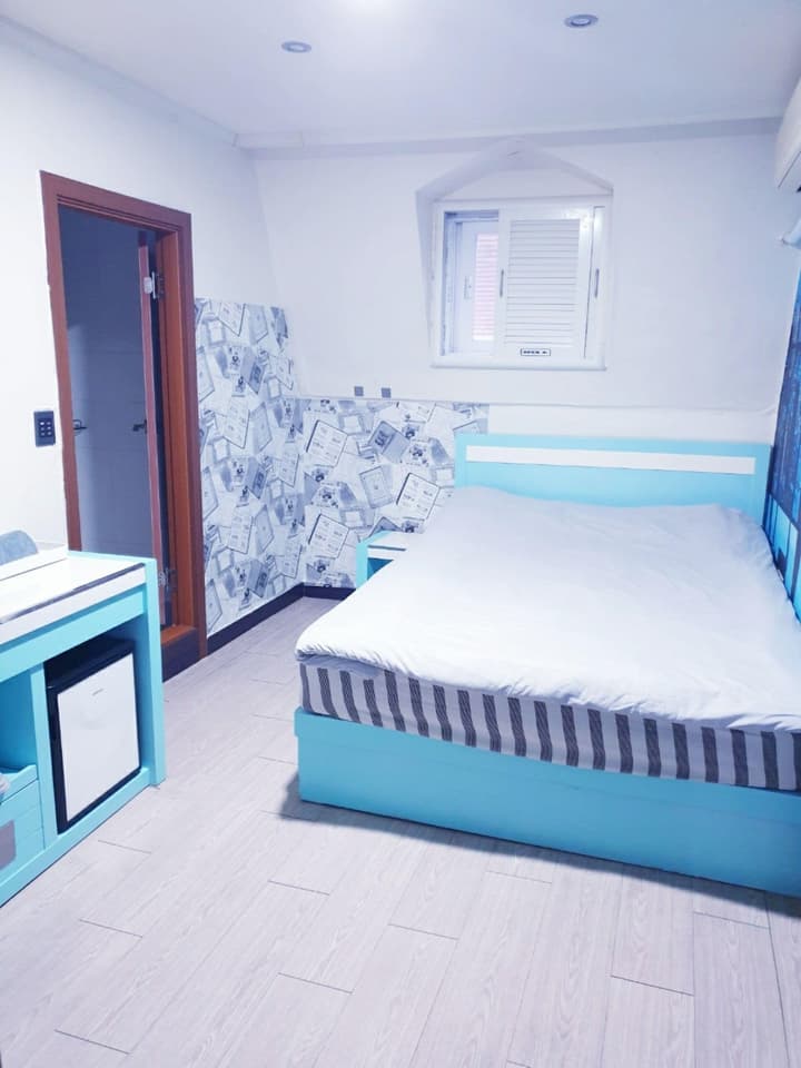 OPPA Hostel Sinchon-Hongdae