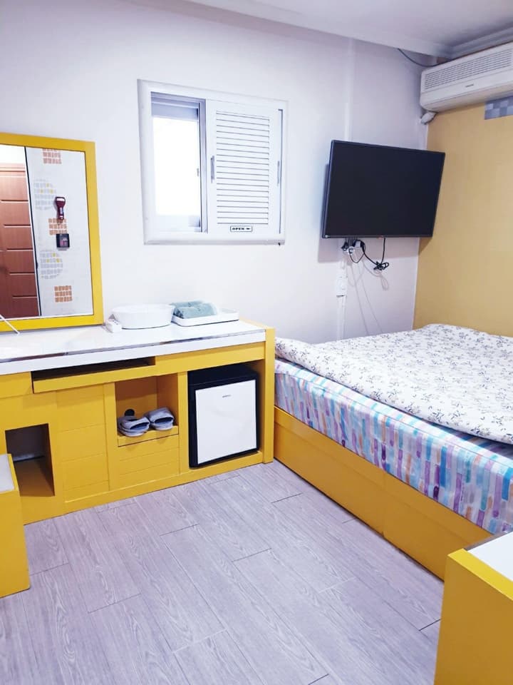 OPPA Hostel Sinchon-Hongdae