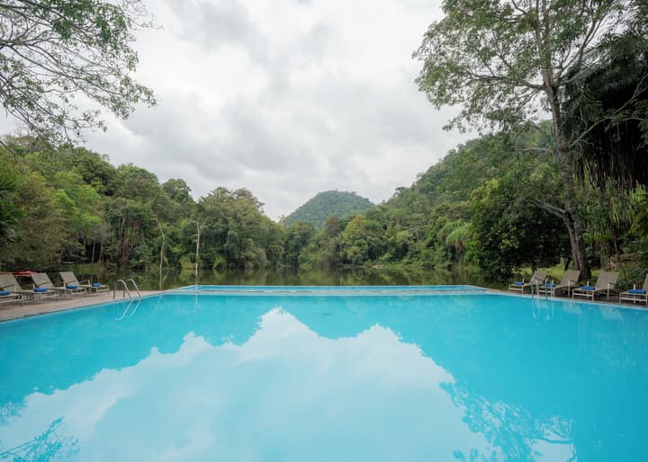 Home Phutoey River Kwai Hotspring & Nature Resort