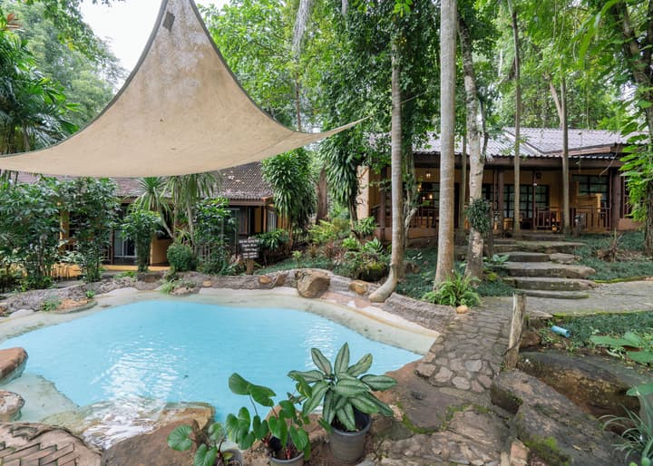 Home Phutoey River Kwai Hotspring & Nature Resort