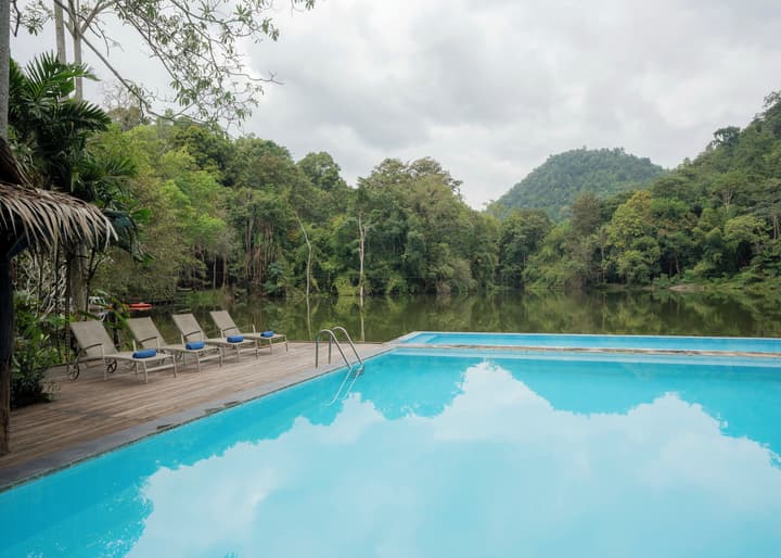 Home Phutoey River Kwai Hotspring & Nature Resort
