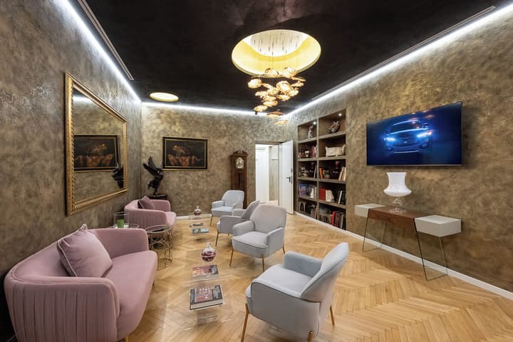 Hotel Caravita
