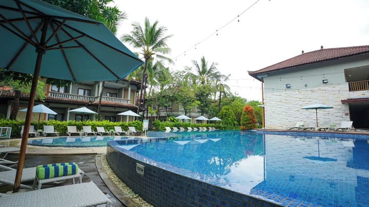 Grand Whiz Hotel Nusa Dua