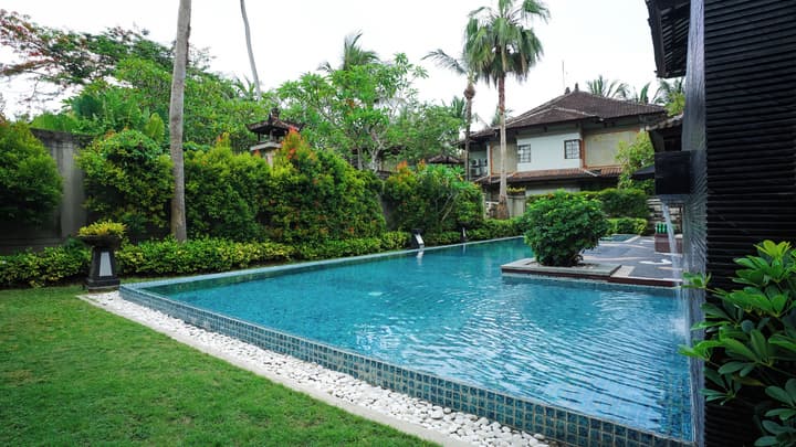 Grand Whiz Hotel Nusa Dua
