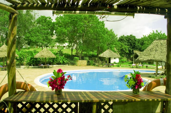 Antonio Beach Hotel and Spa