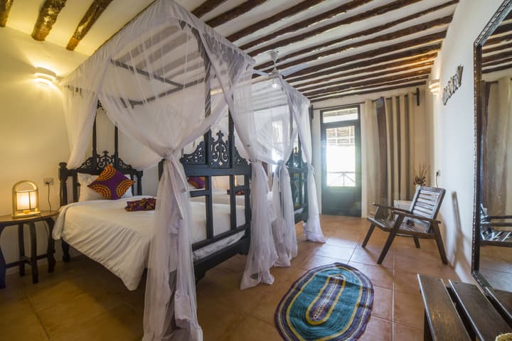 Antonio Beach Hotel and Spa