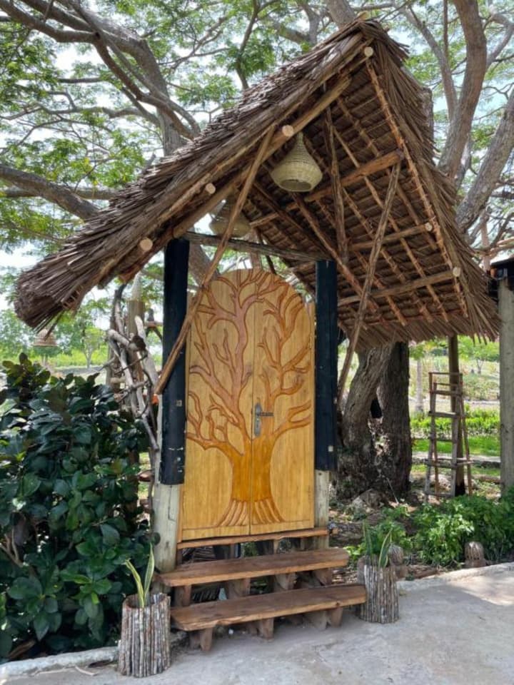 Antonio Beach Hotel and Spa