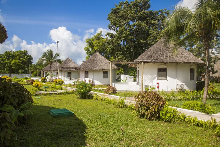 Antonio Beach Hotel and Spa