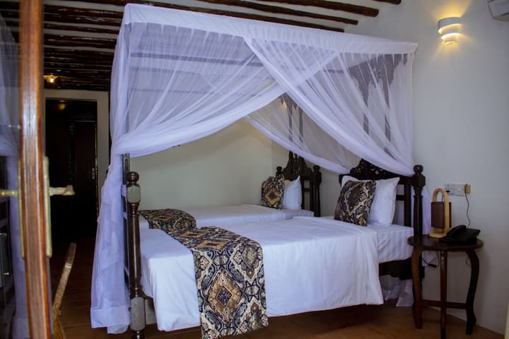 Antonio Beach Hotel and Spa