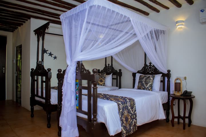 Antonio Beach Hotel and Spa