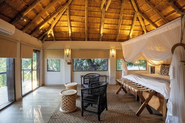 Karongwe - River Safari Lodge