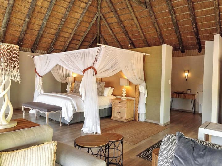 Karongwe - River Safari Lodge