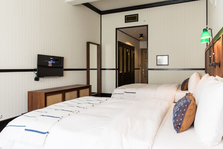 American Trade Hotel
