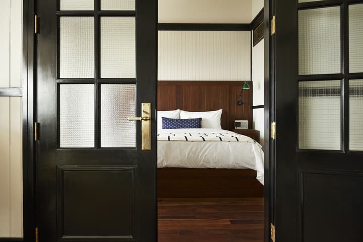 American Trade Hotel