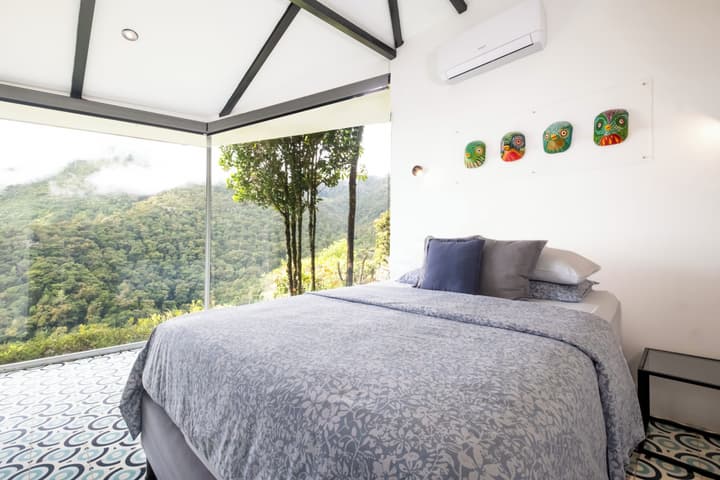 Dantica Cloud Forest Lodge