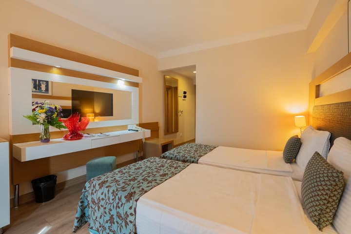 Marbel Hotel by Palm Wings