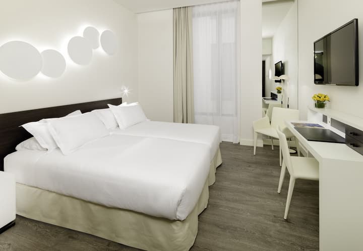 H10 Port Vell