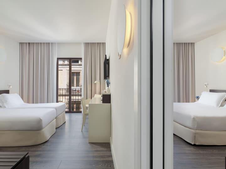H10 Port Vell