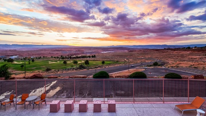 Best Western View Of Lake Powell Hotel