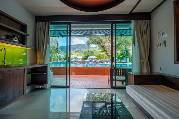 Naina Resort & Spa