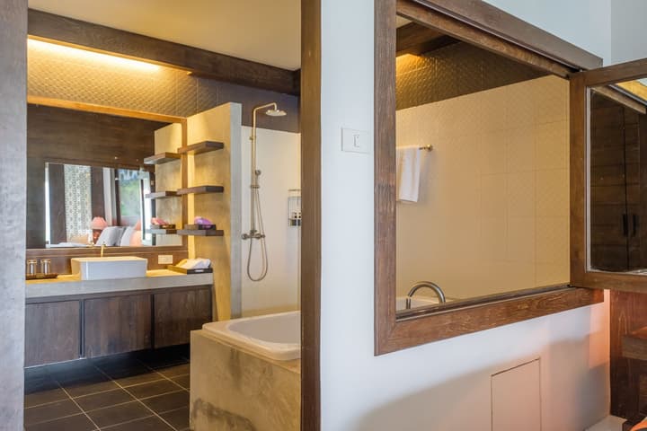 Naina Resort & Spa