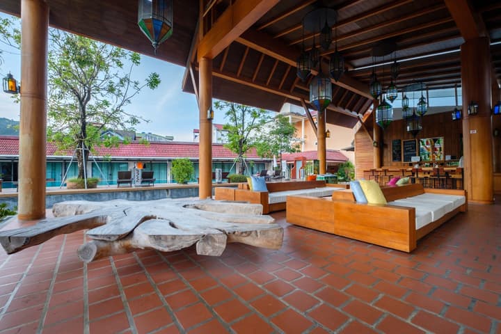 Naina Resort & Spa