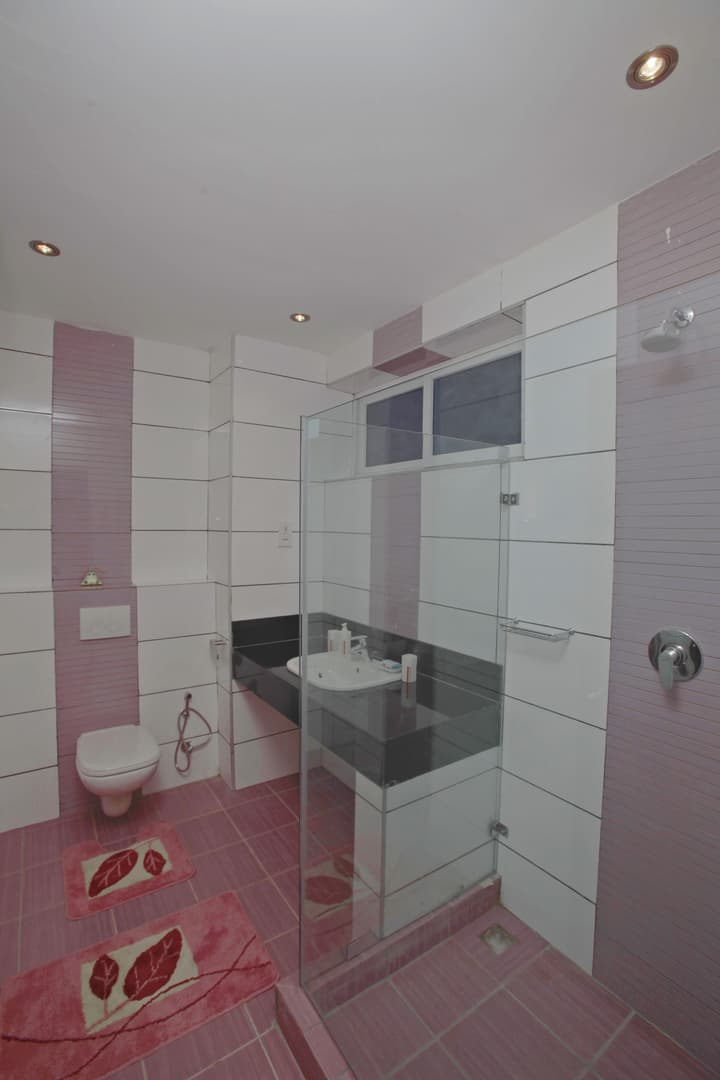 Cowrie Shell Beach Apartments