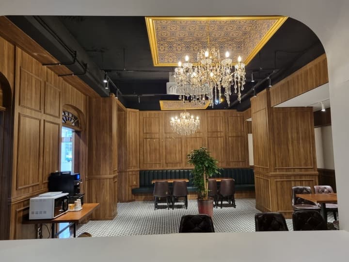 Angel Hotel