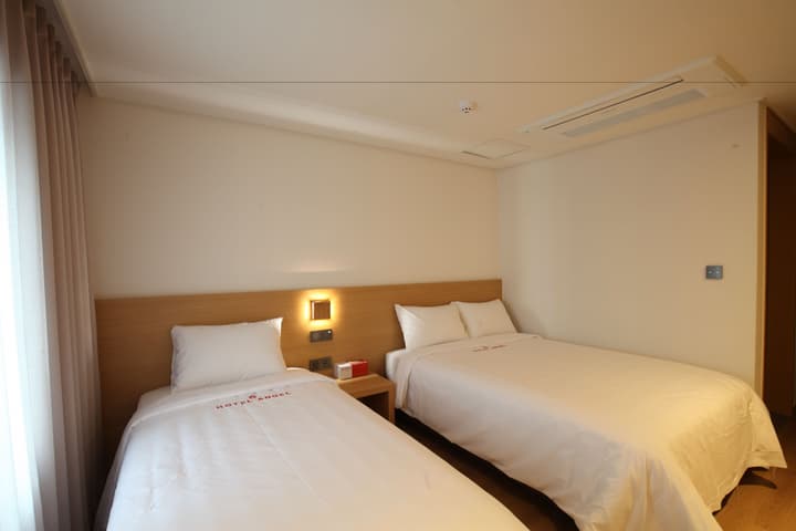 Angel Hotel