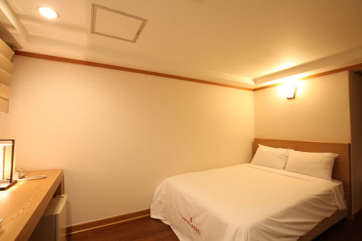Angel Hotel