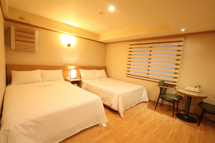 Angel Hotel