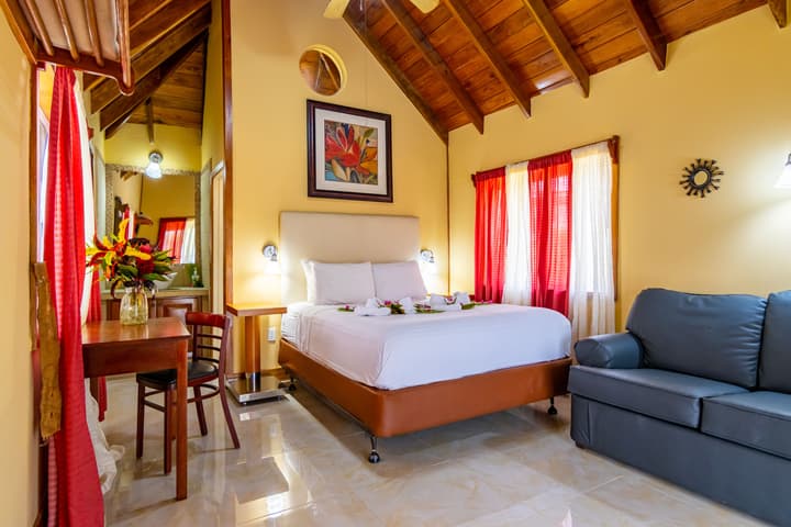 Cahal Pech Village Resort