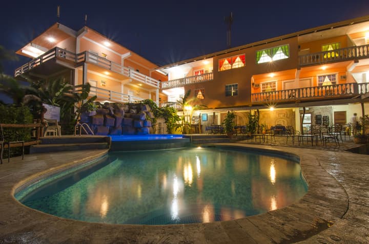 Cahal Pech Village Resort