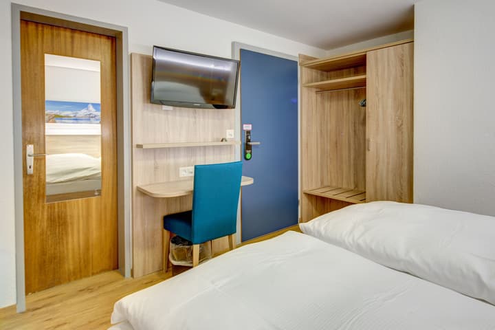 Matterhorn Inn - Wellness & Dining - at Zermatt Shuttle Station