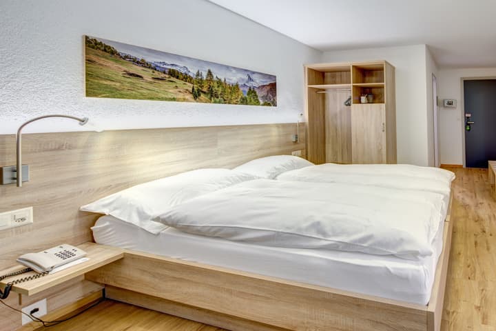 Matterhorn Inn - Wellness & Dining - at Zermatt Shuttle Station