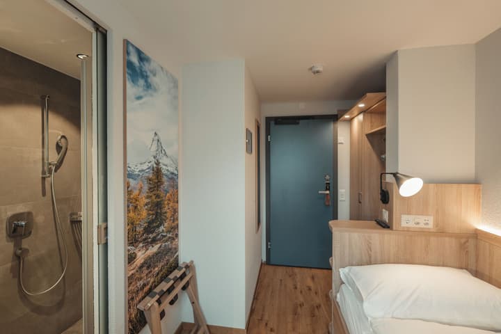 Matterhorn Inn - Wellness & Dining - at Zermatt Shuttle Station
