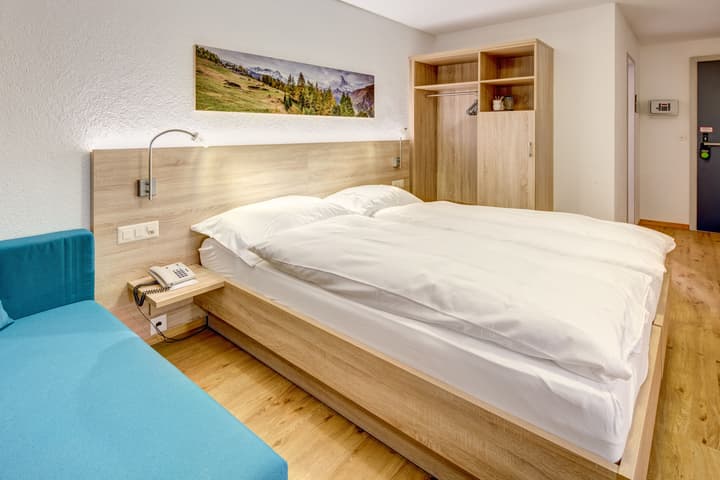 Matterhorn Inn - Wellness & Dining - at Zermatt Shuttle Station