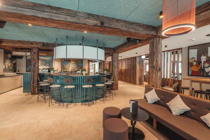 Matterhorn Inn - Wellness & Dining - at Zermatt Shuttle Station