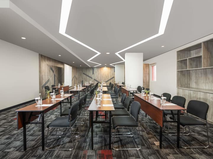 ibis Jakarta Senen