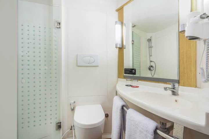 ibis Jakarta Senen