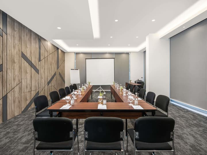 ibis Jakarta Senen