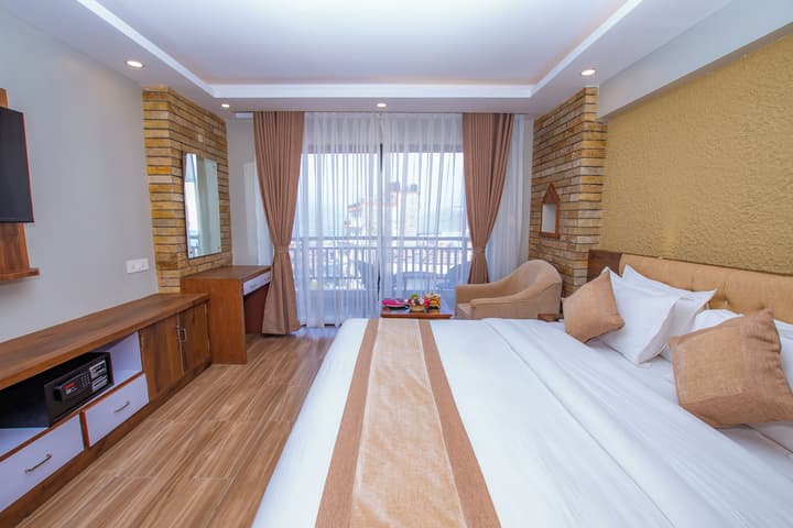 Hotel Pokhara Village & SPA