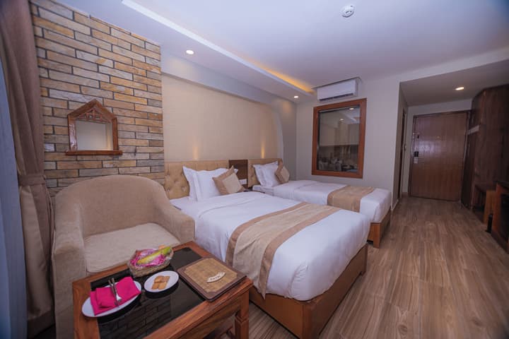 Hotel Pokhara Village & SPA