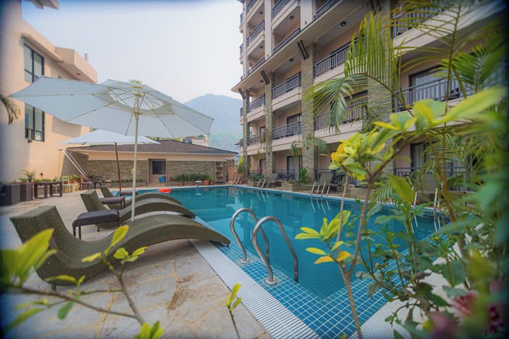 Hotel Pokhara Village & SPA