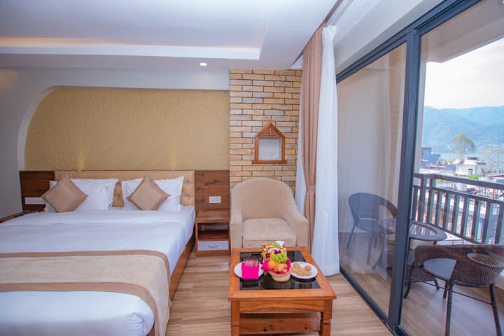 Hotel Pokhara Village & SPA