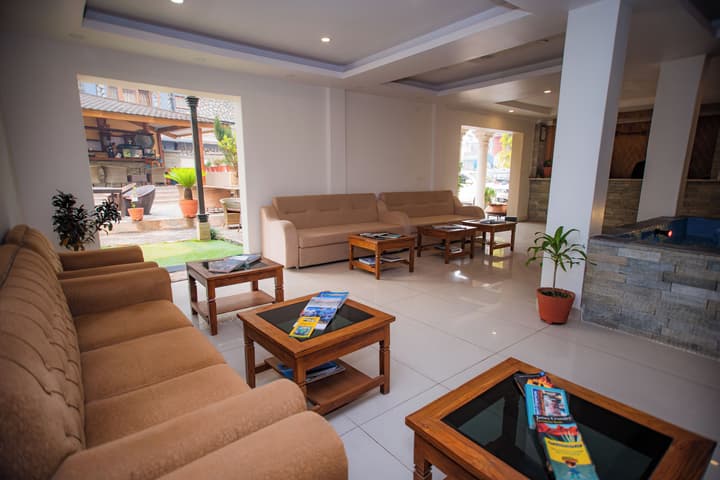 Hotel Pokhara Village & SPA