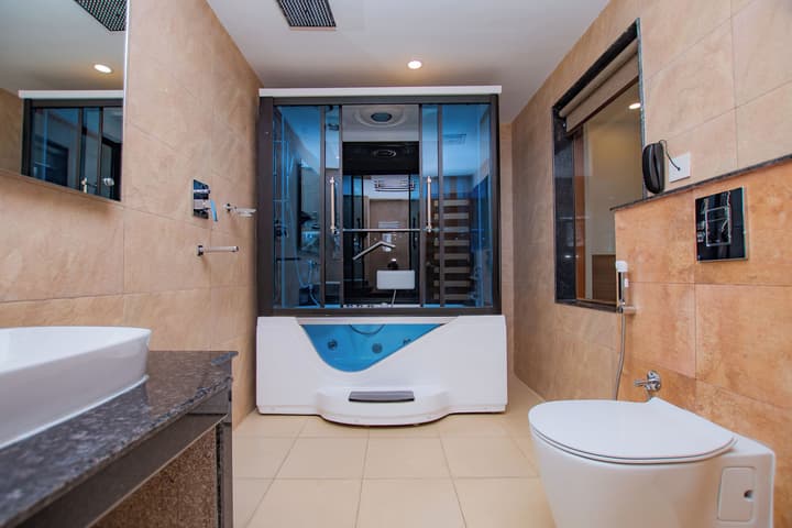 Hotel Pokhara Village & SPA