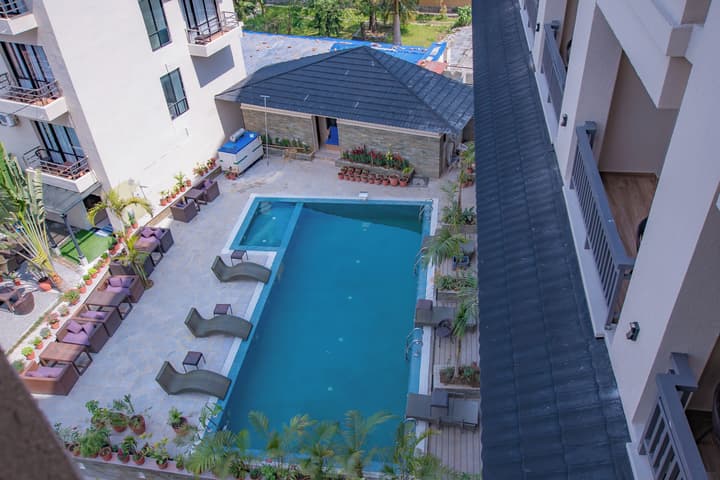 Hotel Pokhara Village & SPA