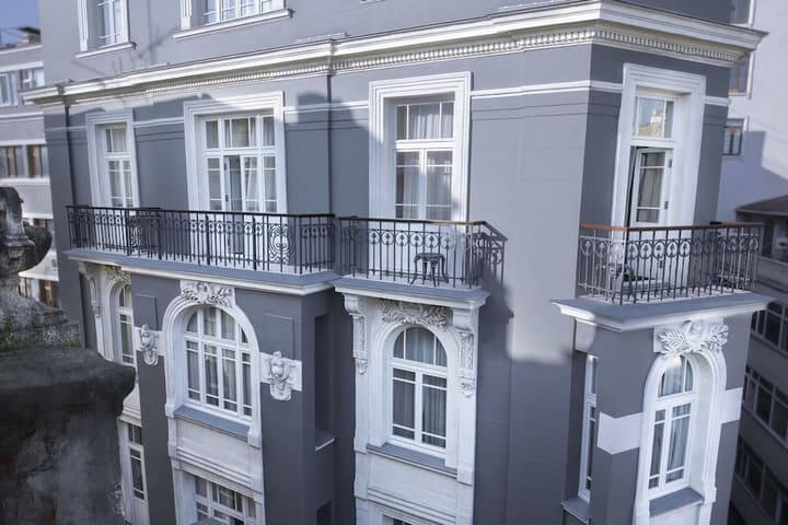 Corinne Art & Boutique Hotel