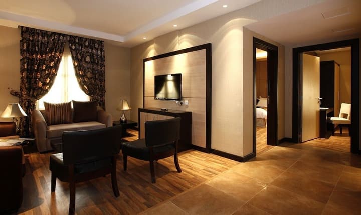 Grand Plaza Hotel - Takhasosi Riyadh